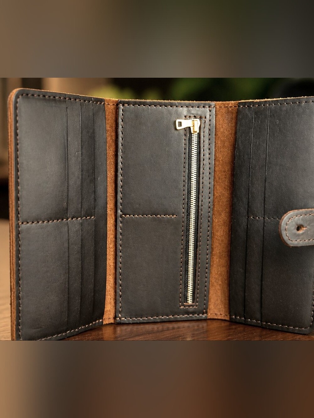 Portland Leather Goods Women's Tri-fold Wallet - Picture 7 of 8